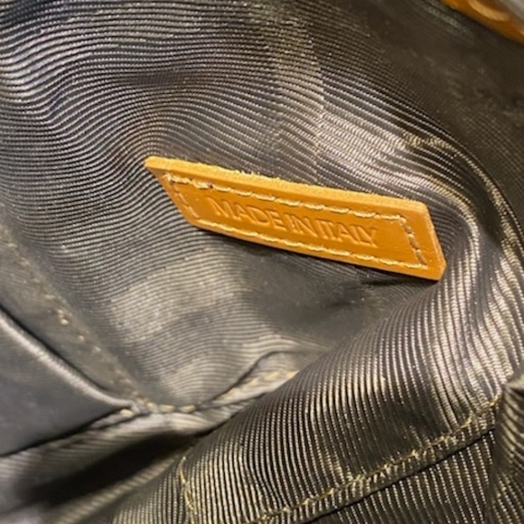 Burberry crossbody - Picture 2 of 16